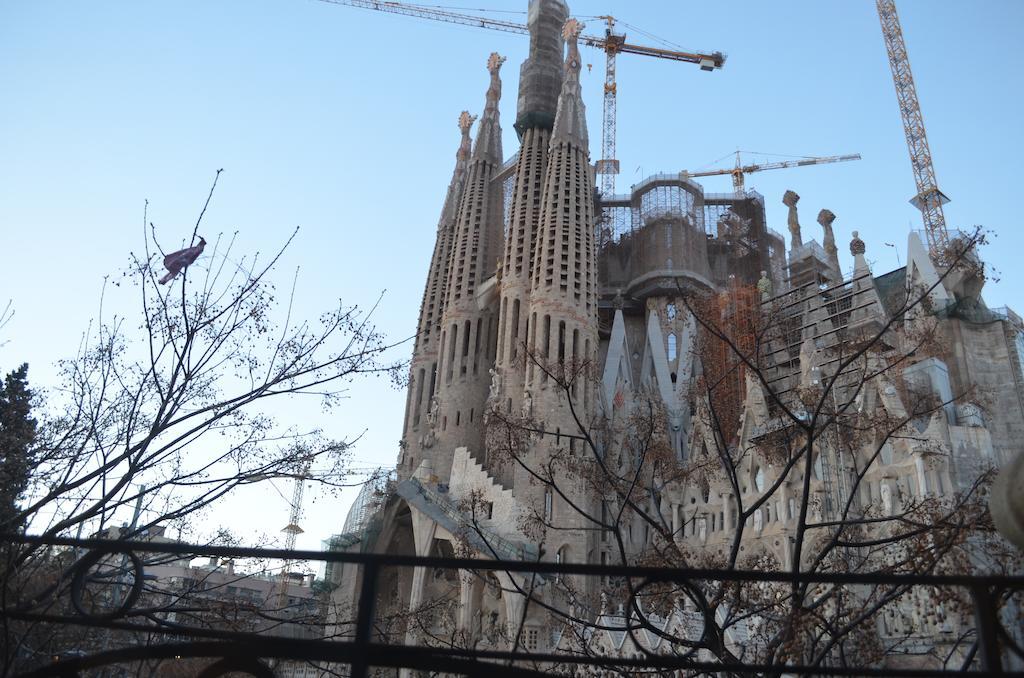 Gaudi Apartment Barcelona Exterior photo